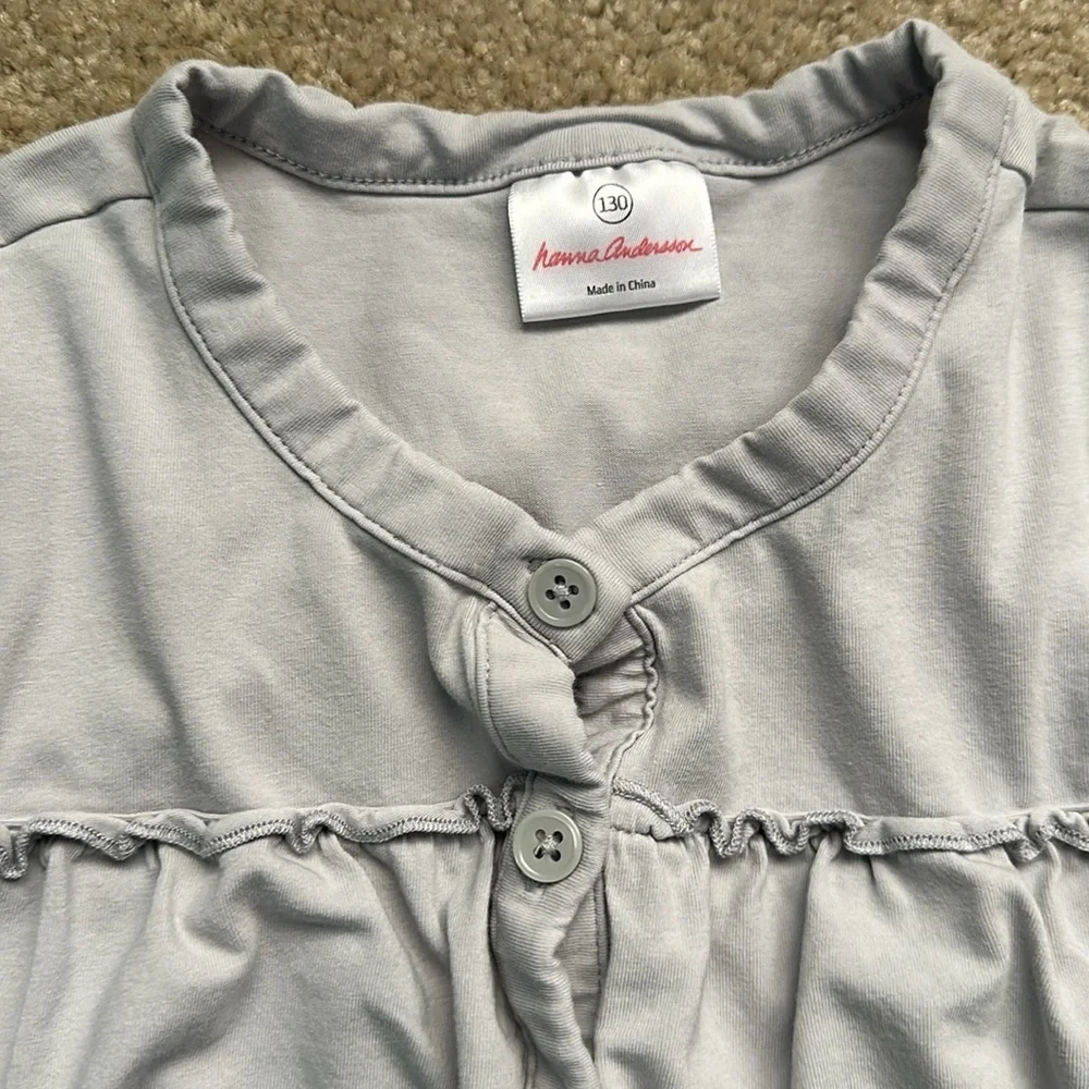 Hanna Andersson Light Gray Girls Button Up with Ruffles Size 130/8